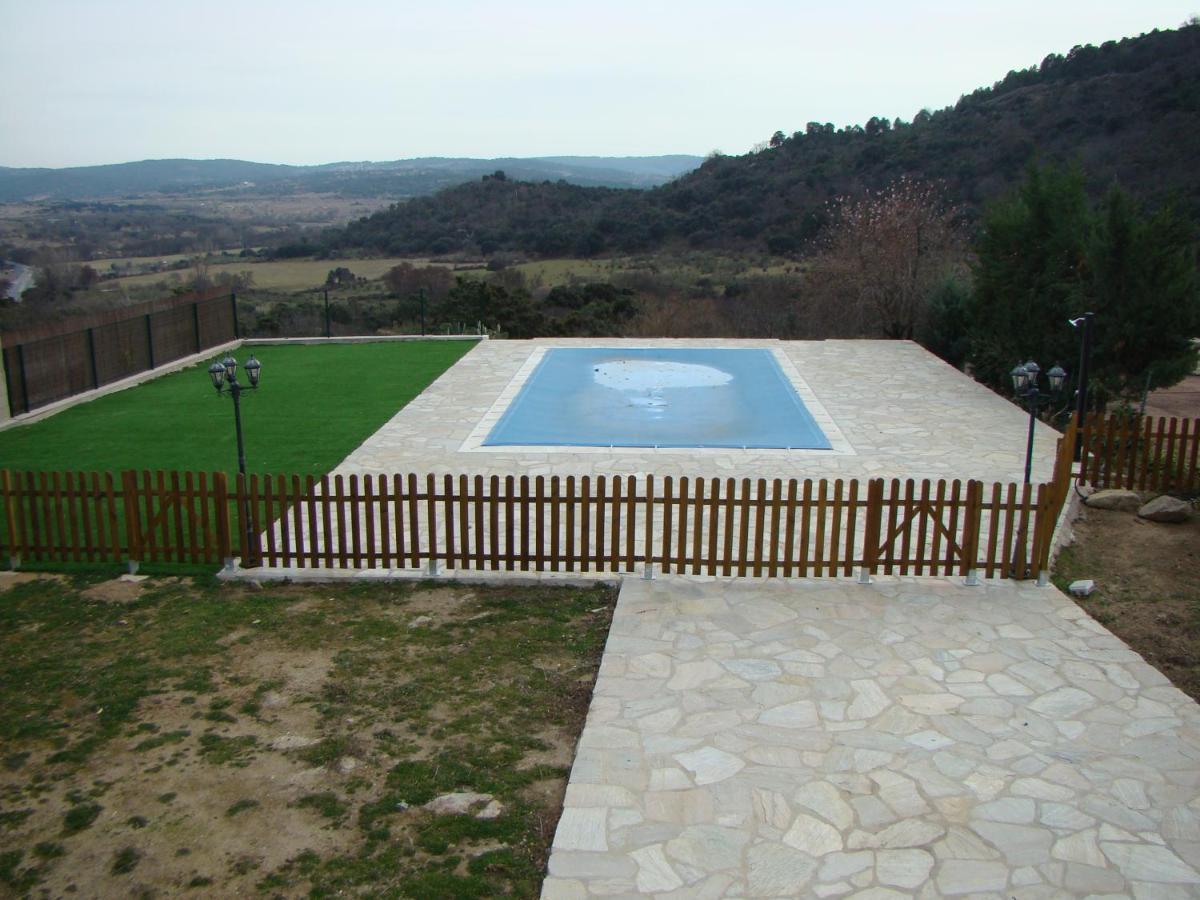 Chalet Con Piscina Y Bbq Para 10 Personas San Martín de Valdeiglesias Exteriör bild
