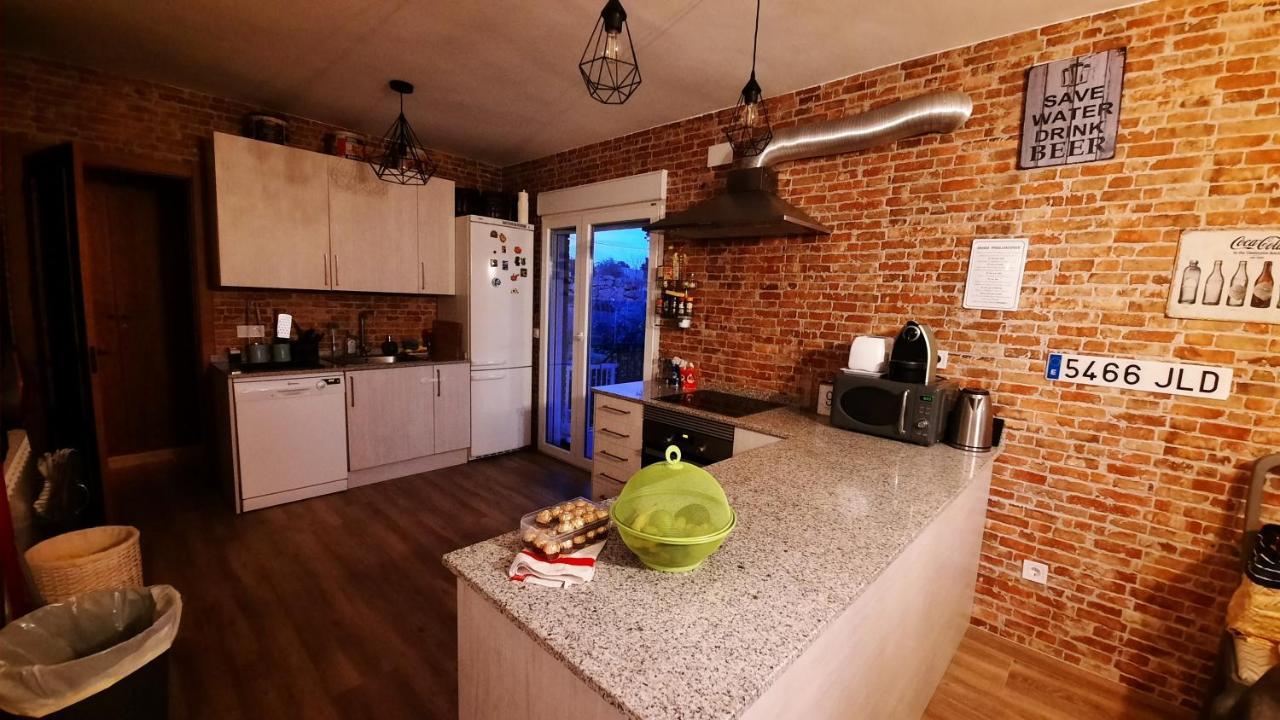 Chalet Con Piscina Y Bbq Para 10 Personas San Martín de Valdeiglesias Exteriör bild